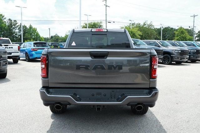 2026 RAM Ram 1500 RAM 1500 EXPRESS CREW CAB 4X2 5'7' BOX