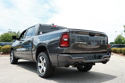 2026 RAM Ram 1500 RAM 1500 EXPRESS CREW CAB 4X2 5'7' BOX