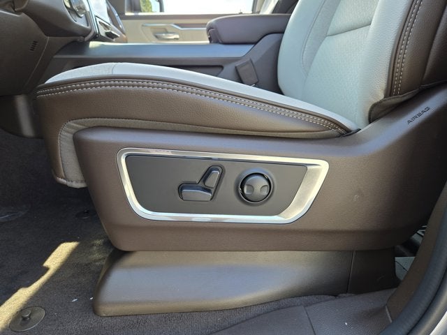 2026 RAM Ram 1500 RAM 1500 LARAMIE CREW CAB 4X2 5'7' BOX