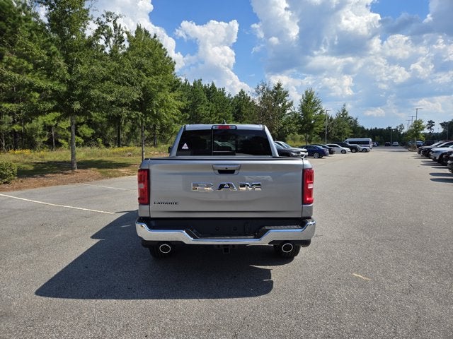2026 RAM Ram 1500 RAM 1500 LARAMIE CREW CAB 4X2 5'7' BOX