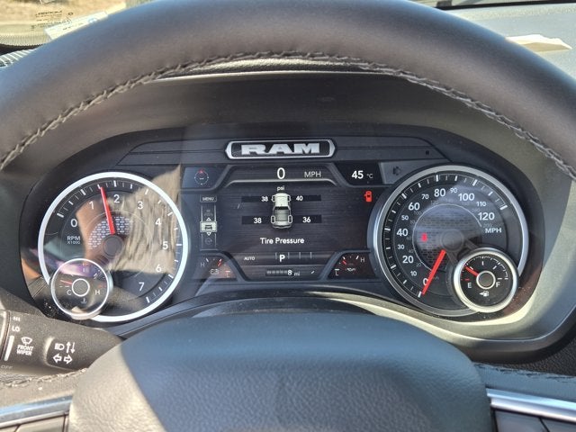 2026 RAM Ram 1500 RAM 1500 LARAMIE CREW CAB 4X2 5'7' BOX