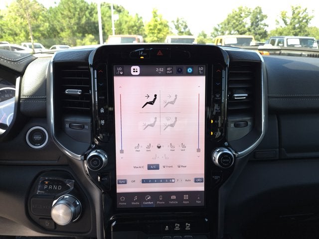 2026 RAM Ram 1500 RAM 1500 LARAMIE CREW CAB 4X2 5'7' BOX