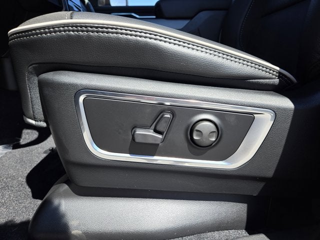 2026 RAM Ram 1500 RAM 1500 LARAMIE CREW CAB 4X2 5'7' BOX