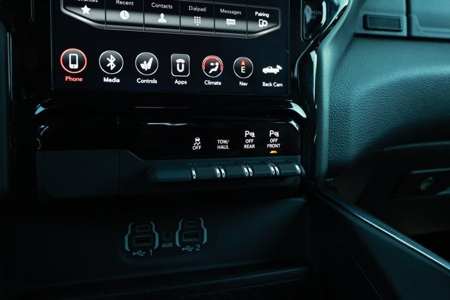 2021 RAM 1500 Laramie Crew Cab 4x2 5'7' Box