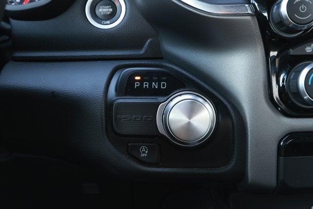 2024 RAM 1500 Laramie Crew Cab 4x2 5'7' Box