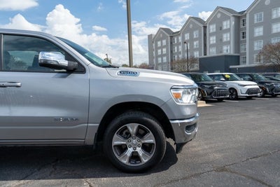 2024 RAM 1500 Laramie Crew Cab 4x2 5'7' Box