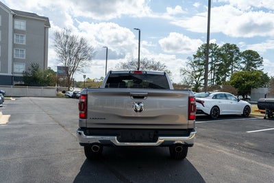 2024 RAM 1500 Laramie Crew Cab 4x2 5'7' Box
