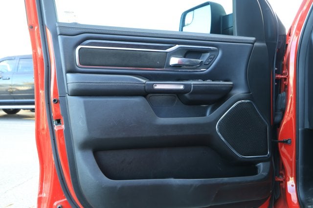 2024 RAM 1500 Laramie Crew Cab 4x2 5'7' Box