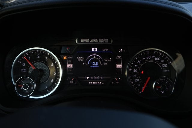 2023 RAM 1500 Laramie Crew Cab 4x2 6'4' Box