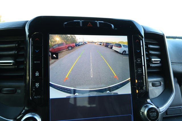 2023 RAM 1500 Laramie Crew Cab 4x2 6'4' Box