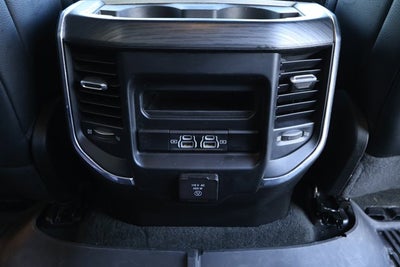 2023 RAM 1500 Laramie Crew Cab 4x2 6'4' Box