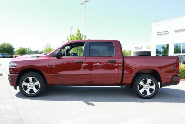 2025 RAM 1500 Tradesman Crew Cab 4x4 5'7' Box