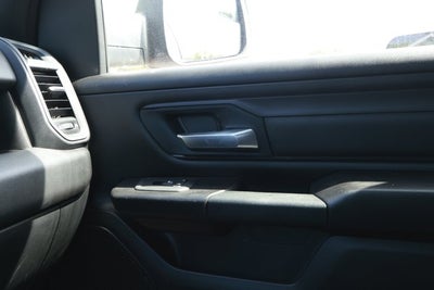 2025 RAM 1500 Tradesman Crew Cab 4x4 5'7' Box