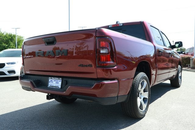 2025 RAM 1500 Tradesman Crew Cab 4x4 5'7' Box