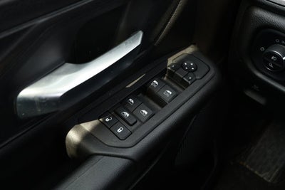 2025 RAM 1500 Tradesman Crew Cab 4x4 5'7' Box