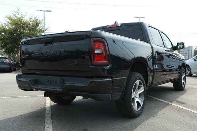 2025 RAM 1500 Tradesman Crew Cab 4x4 5'7' Box