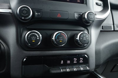 2022 RAM 1500 Big Horn Crew Cab 4x4 6'4' Box