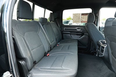 2020 RAM 1500 Big Horn Crew Cab 4x4 5'7' Box