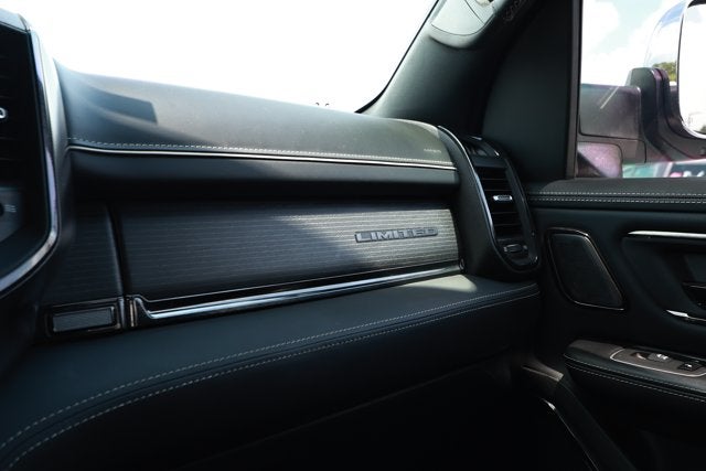 2022 RAM 1500 Limited Crew Cab 4x4 5'7' Box