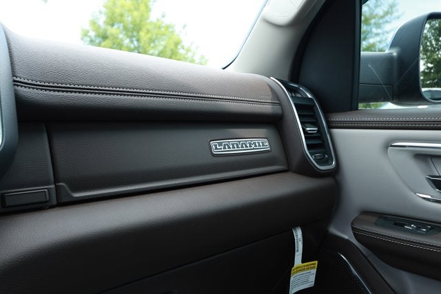 2025 RAM 1500 Laramie Crew Cab 4x4 5'7' Box