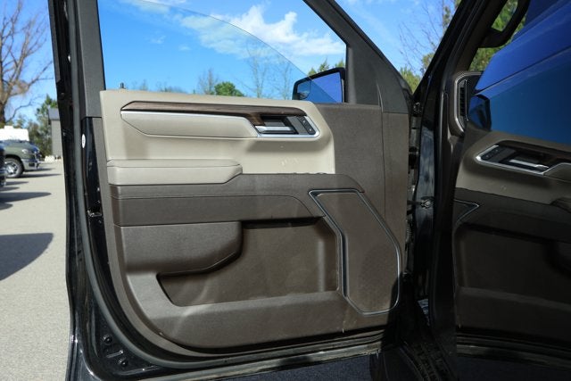 2025 Chevrolet Silverado 1500 2WD Crew Cab Short Bed LT