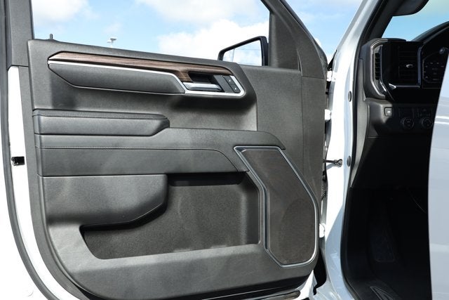 2025 Chevrolet Silverado 1500 2WD Crew Cab Short Bed LT