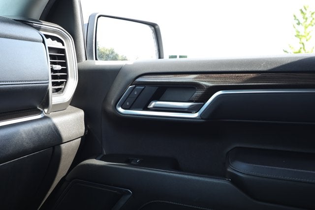 2025 Chevrolet Silverado 1500 2WD Crew Cab Short Bed LT