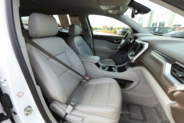 2023 GMC Acadia AWD SLT