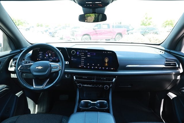 2024 Chevrolet Traverse FWD LT