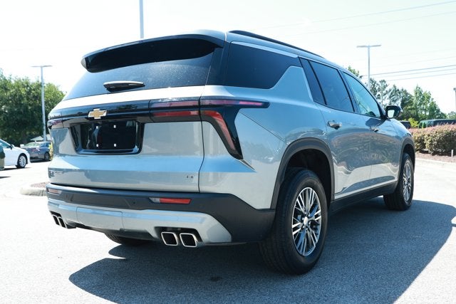 2024 Chevrolet Traverse FWD LT