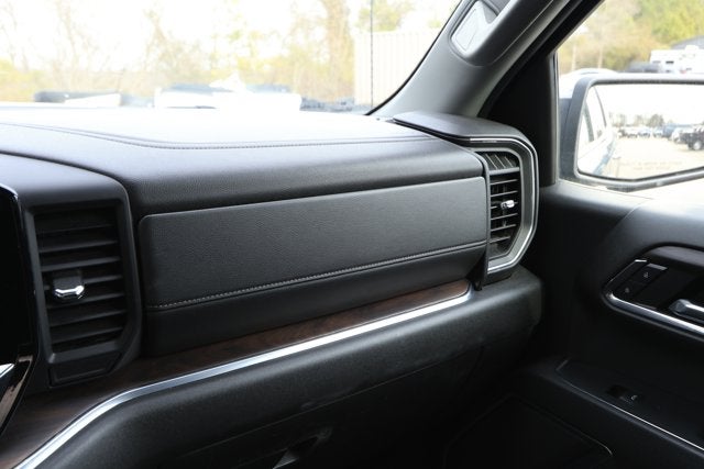 2024 GMC Sierra 1500 2WD Crew Cab Short Box SLT