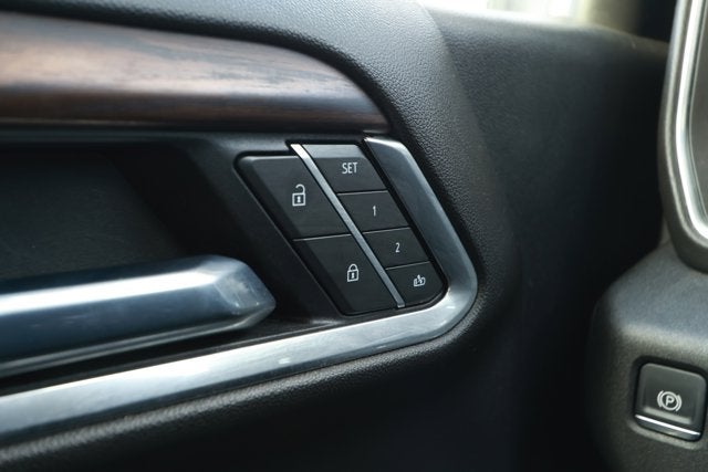 2025 GMC Sierra 1500 2WD Crew Cab Short Box SLT