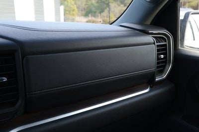 2025 GMC Sierra 1500 2WD Crew Cab Short Box SLT