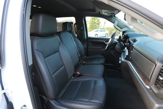 2025 GMC Sierra 1500 2WD Crew Cab Short Box SLT