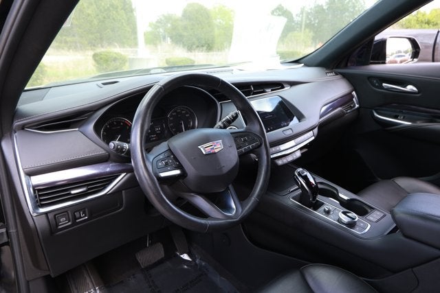 2022 Cadillac XT4 FWD Luxury