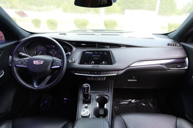 2022 Cadillac XT4 FWD Luxury