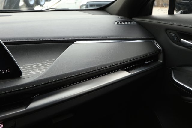 2024 Cadillac XT4 FWD Premium Luxury