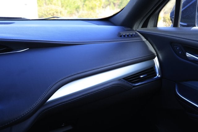 2023 Cadillac XT4 FWD Premium Luxury