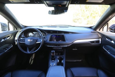 2023 Cadillac XT4 FWD Premium Luxury