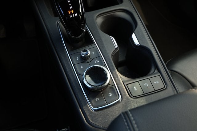 2024 Cadillac XT4 AWD Premium Luxury