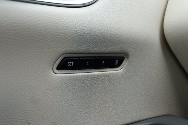 2022 Cadillac XT6 FWD Premium Luxury