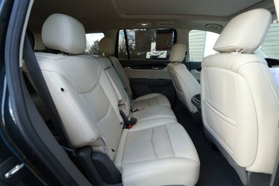 2022 Cadillac XT6 FWD Premium Luxury