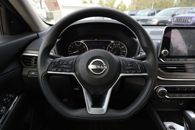 2023 Nissan Altima SV FWD