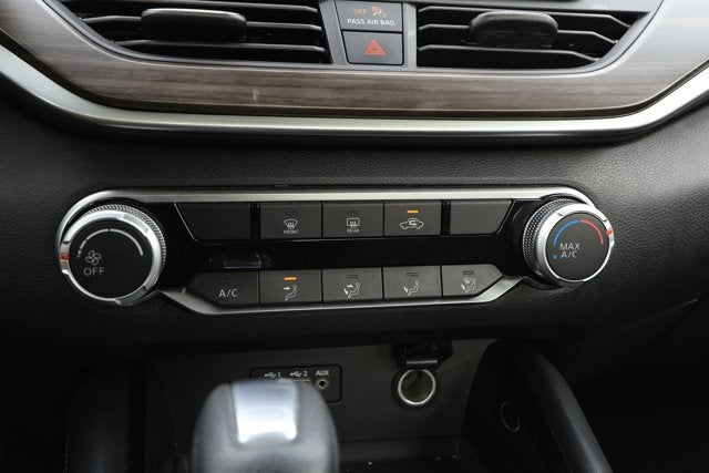 2023 Nissan Altima SV FWD