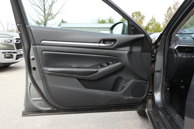 2023 Nissan Altima SV FWD