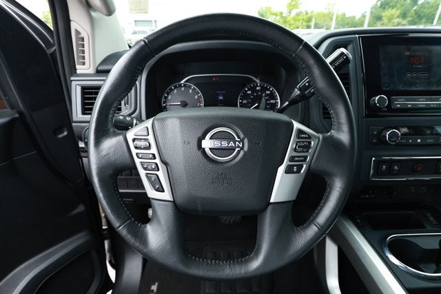 2024 Nissan TITAN Crew Cab SV 4x2