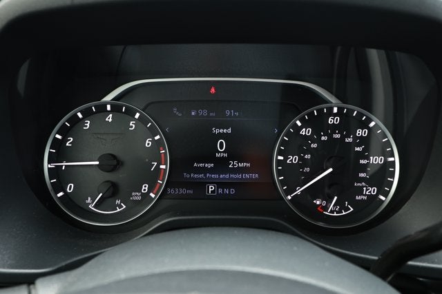 2024 Nissan TITAN Crew Cab SV 4x2