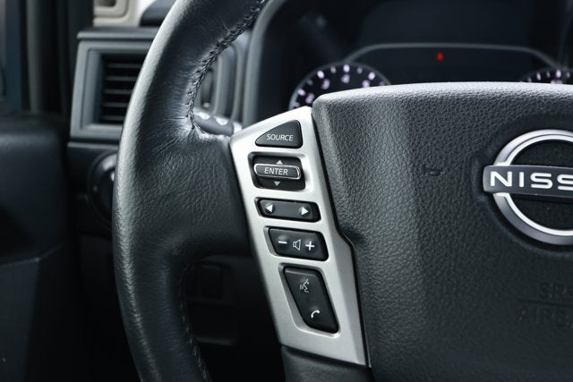 2024 Nissan TITAN Crew Cab SV 4x2