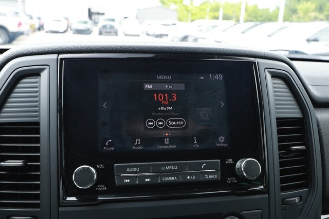 2024 Nissan TITAN Crew Cab SV 4x2