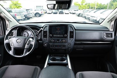 2024 Nissan TITAN Crew Cab SV 4x2